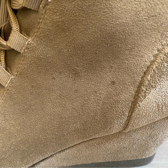 MADDEN GIRL • “Dukkee” Faux Suede Lace Up Wedge Ankle Boots - Size 8.5 - Picture 16 of 16